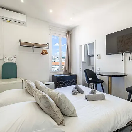 Mim 4 - Equipped And Renovated 7 Min From Palais Cannes